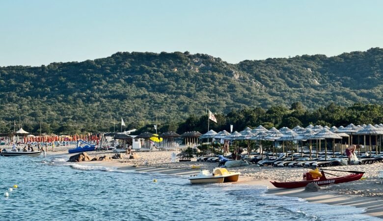 spiaggia liscia ruja